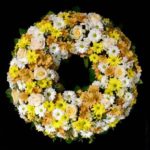 Friedhof Gersthofen Trauerkranz gelb /weiß Friedhof Gersthofen